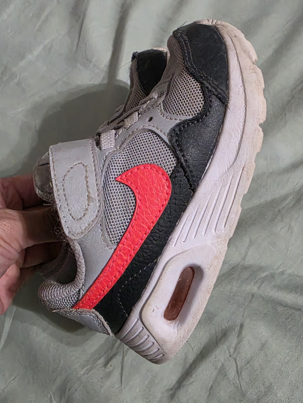 Nike Kids Gray Black Pink Accent Sneakers